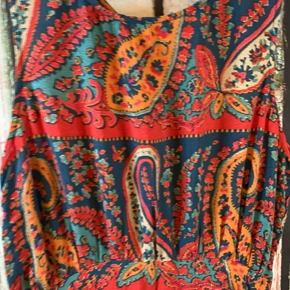 🚫SOLD🚫
Free People Paisley Print Silky Sleeveless Dress Size 0 - Picture 2 of 7